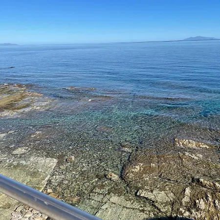 Maison De Bord De Cap Corse * Santa-Maria-di-Lota