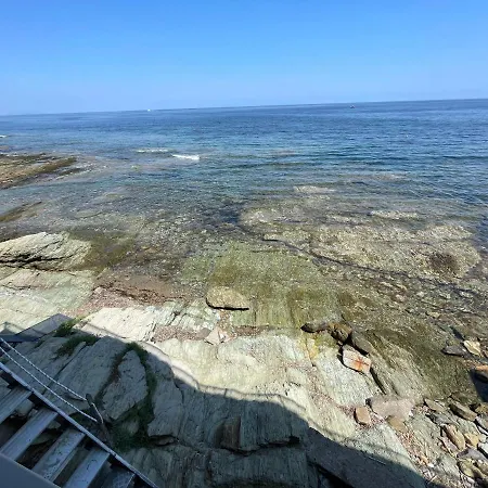 Апартаменты Maison De Bord De Cap Corse Santa-Maria-di-Lota